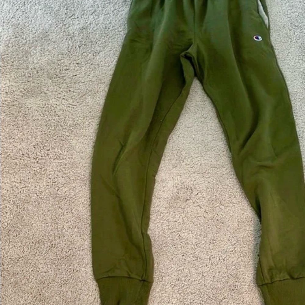 CHAMPIONS GREEN PANTS